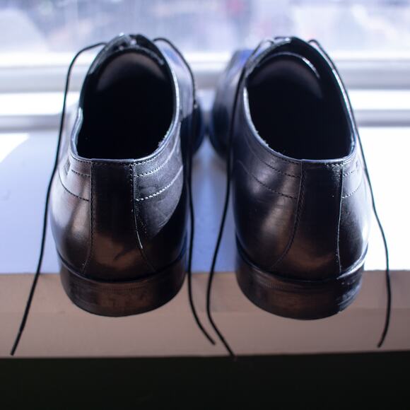 Hugo Boss Black Leather Dress Shoes Square Toe Size 9 - Picture 7 of 8